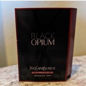 Yves Saint Laurent Black Opium Eau de Parfum sample